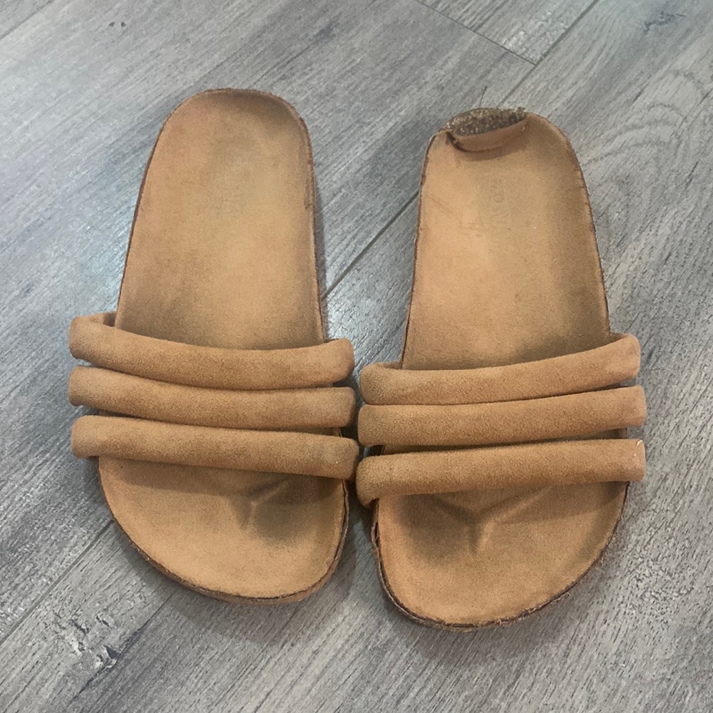 Girl's Old Navy Tan Sandal Slides